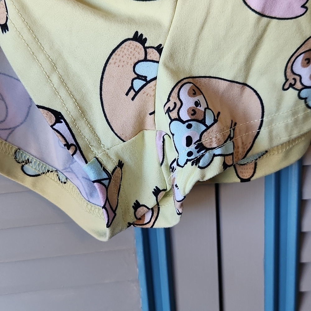 Weekend Edition Women's Sloth Pajama Set - Picture 8 of 10